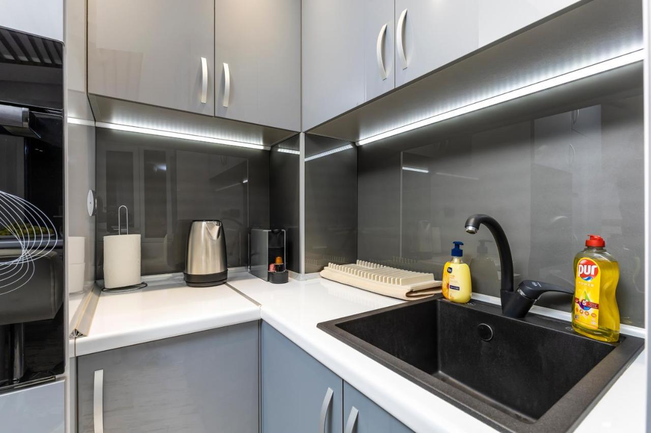 Modern 1Bd Flat With A Parking Near The City Centre By Flat Mаnager Plovdiv Esterno foto